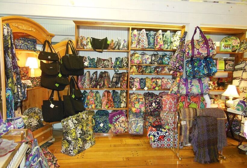 هتل Greenbrier Inn Killington