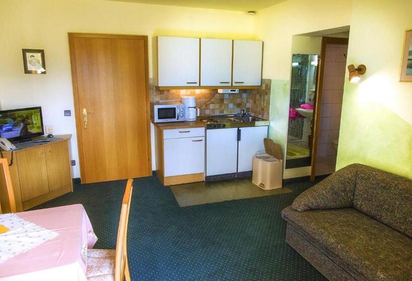 هتل Gästehaus Götz