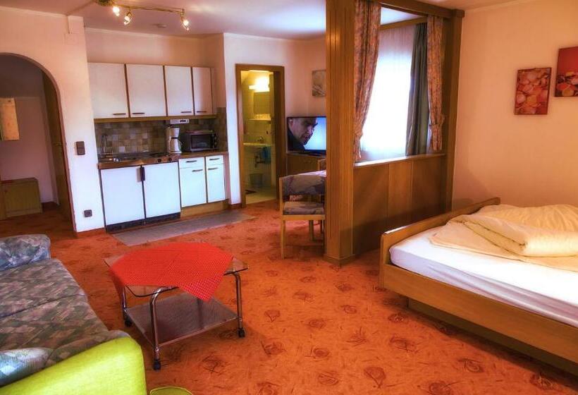 هتل Gästehaus Götz