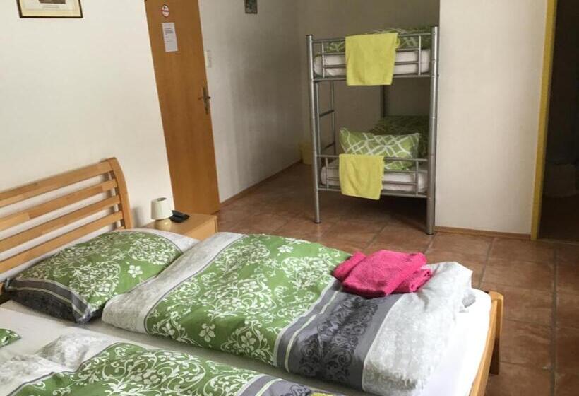 בית מלון כפרי Guesthouse Mountain View