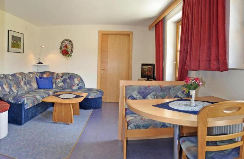 בית מלון כפרי Haus Lärchenwald