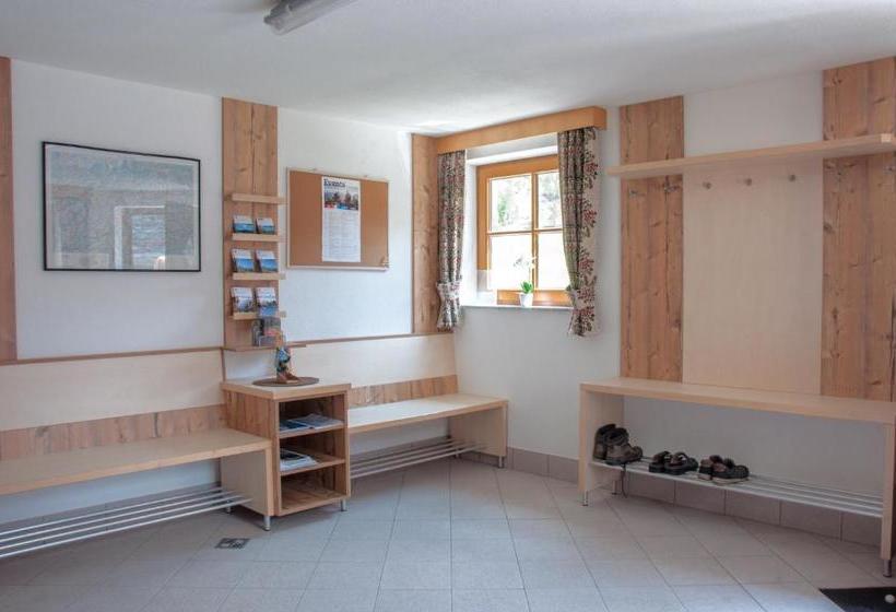 בית מלון כפרי Haus Lärchenwald