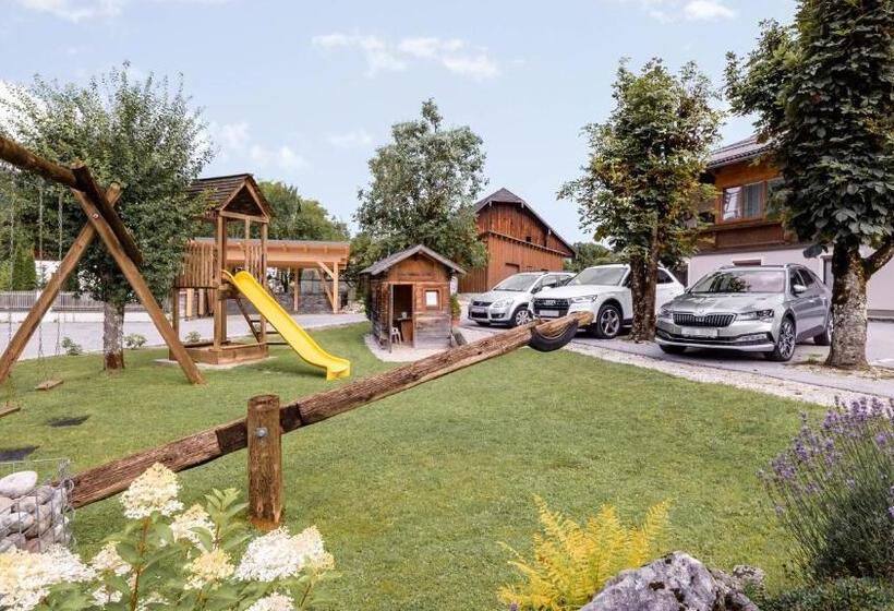 فندق Haus Regina