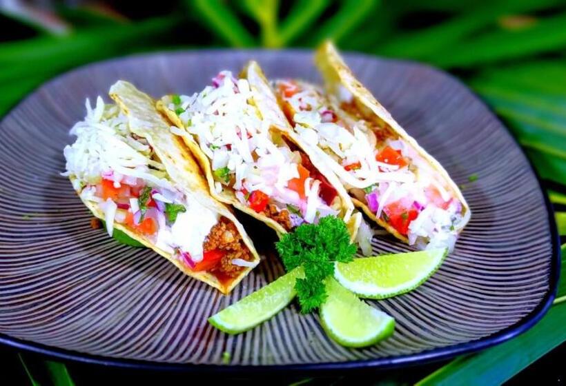 فندق Hibiscus Garden