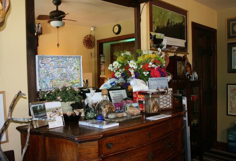 Отель Hinckley's Dreamwood Cottages