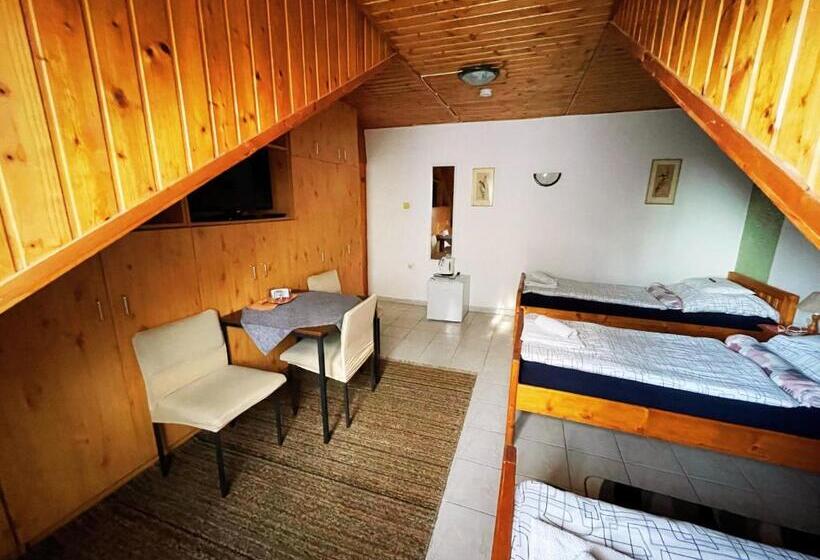 בית מלון כפרי Hot L Mini