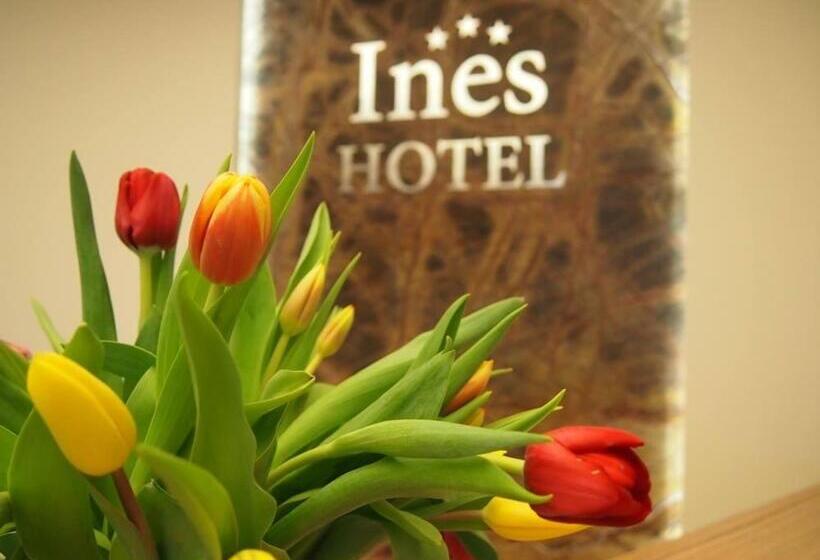 فندق Ines