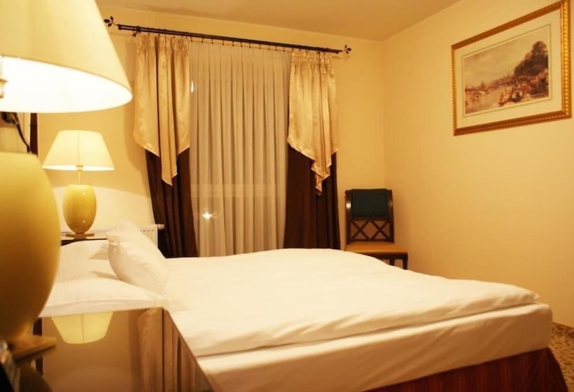 هتل Iskra By Katowice Airport