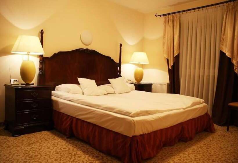 هتل Iskra By Katowice Airport