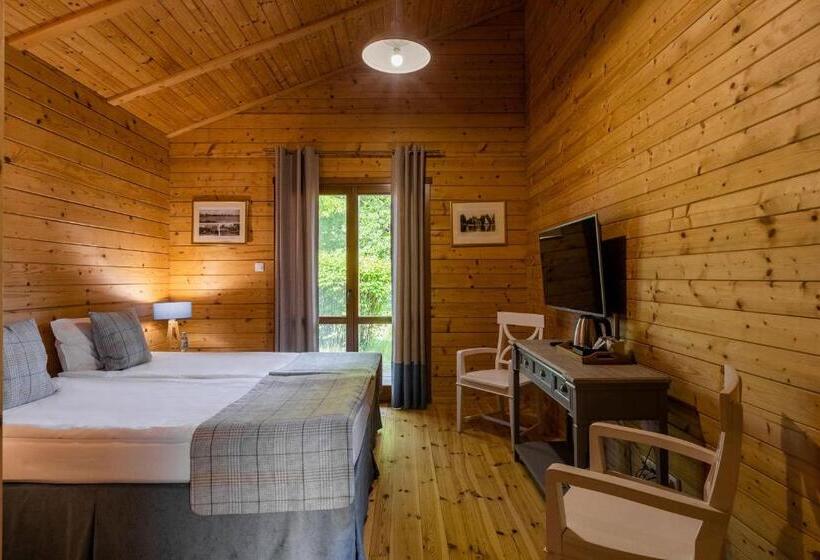 هتل Jabłoń Lake Resort