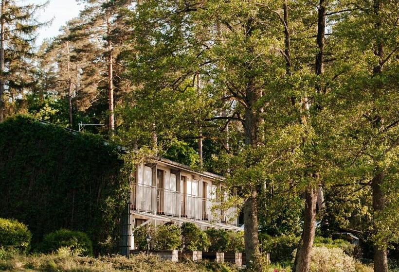 هتل Jabłoń Lake Resort