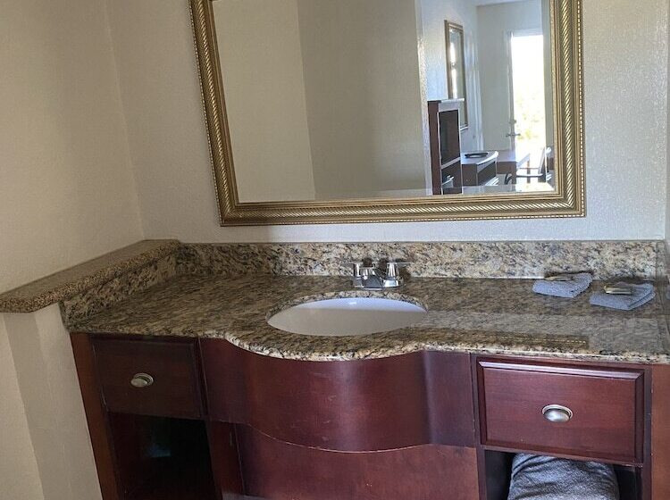 فندق Jasmine Garden Inn