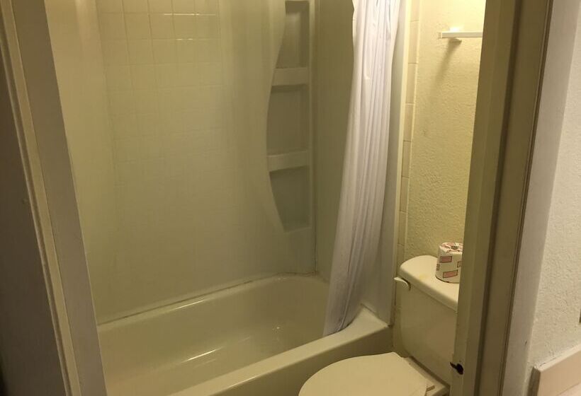 فندق Jasmine Garden Inn