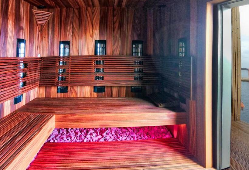 هتل Joseph Conrad Spa & Wellness