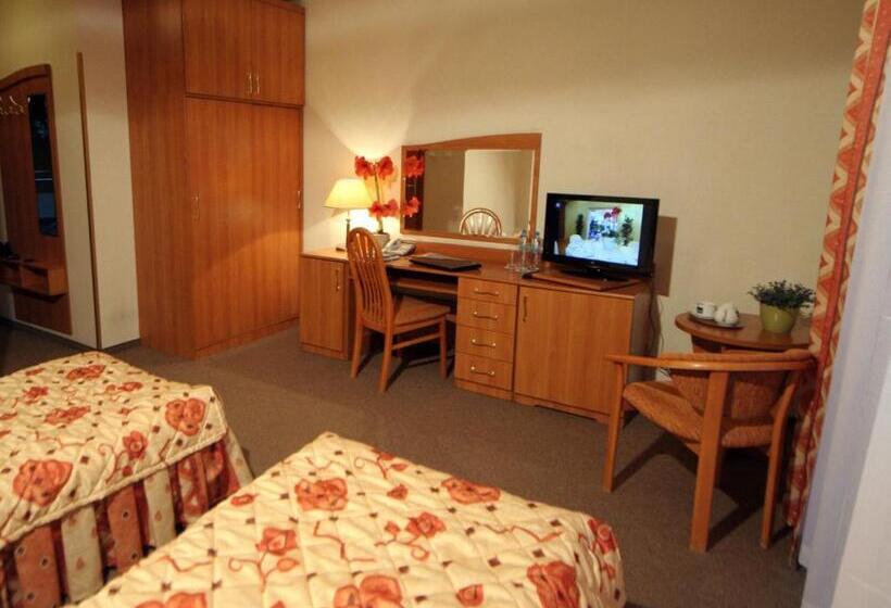 בית מלון כפרי Kama Park