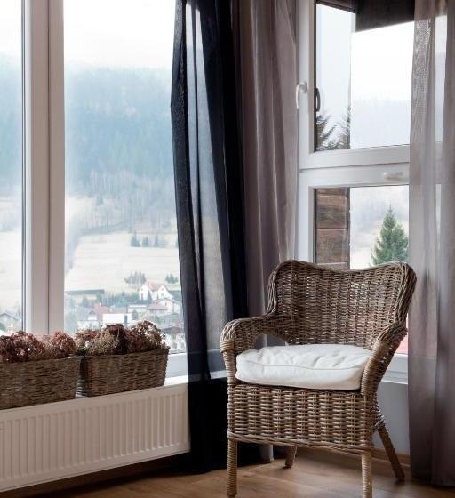 هتل Karolinka Guest House