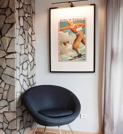 هتل Karolinka Guest House