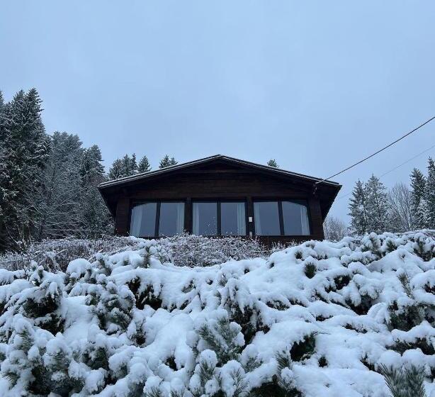 هتل Karolinka Guest House