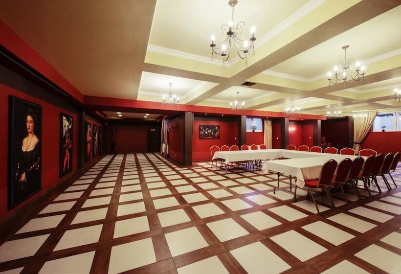 בית מלון כפרי Kasztel