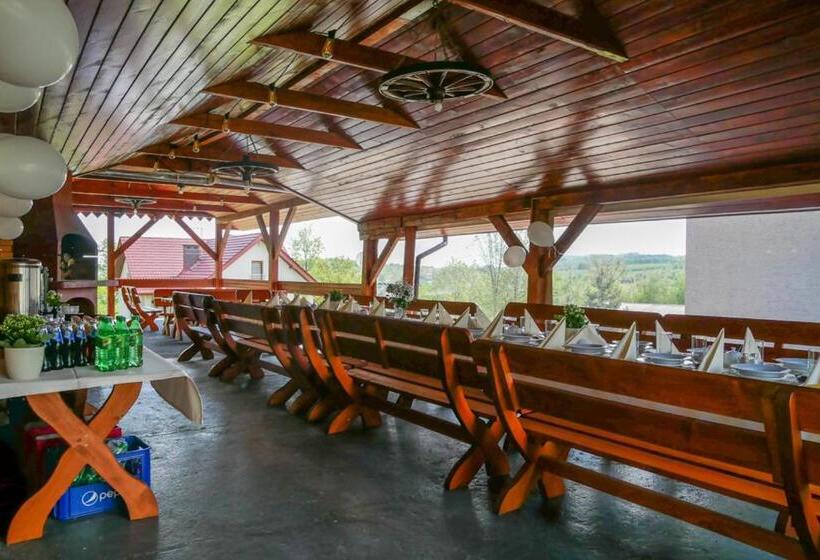 בית מלון כפרי Kasztelan