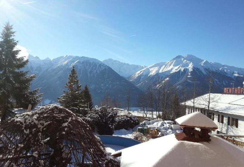 ホテル Krösbacher Hof