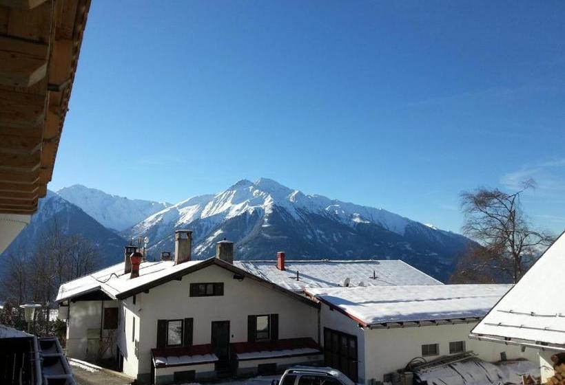 ホテル Krösbacher Hof