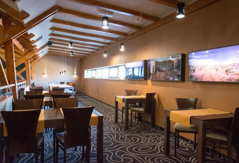 호텔 Kukubara Bowling Center