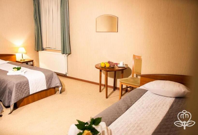 בית מלון כפרי L Ascada