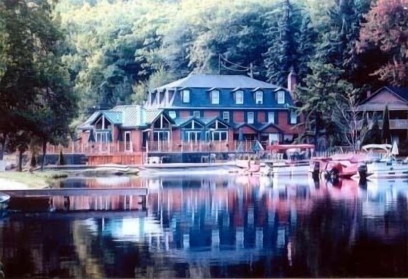 בית מלון כפרי Lake Harmony Inn