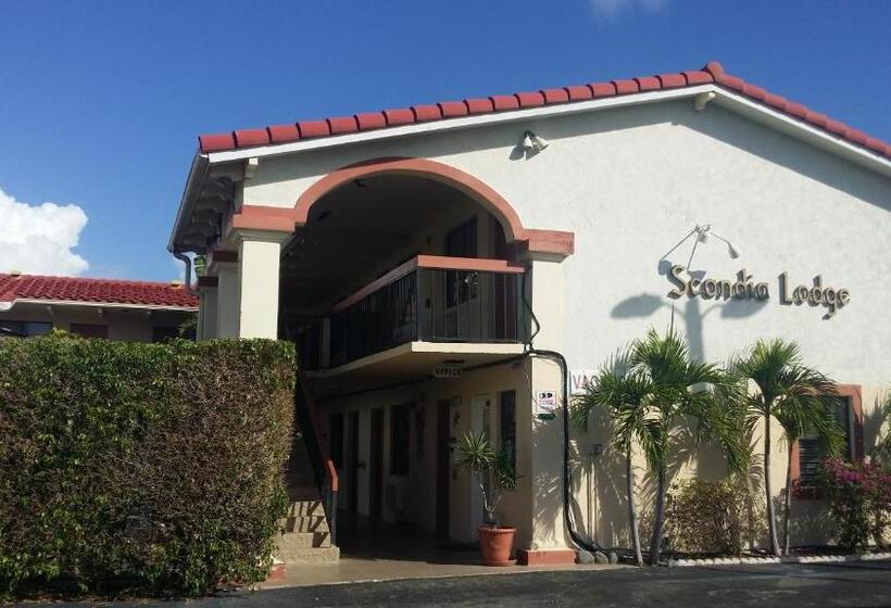 فندق Lake Side Lodge