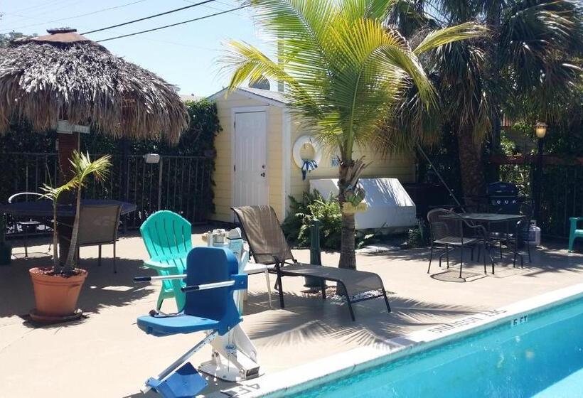 فندق Lake Side Lodge