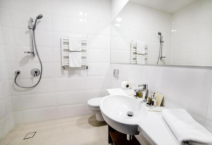 هتل Lawendowe Termy