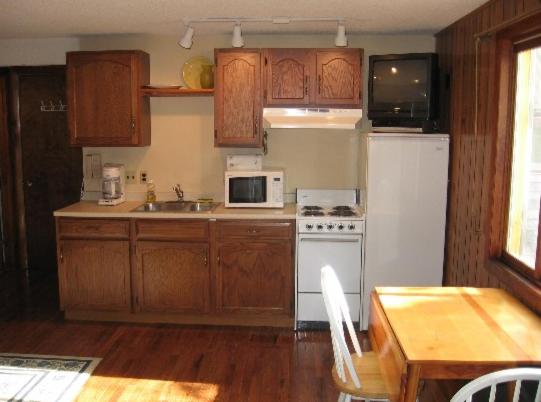 酒店 Lazy E Motor Inn