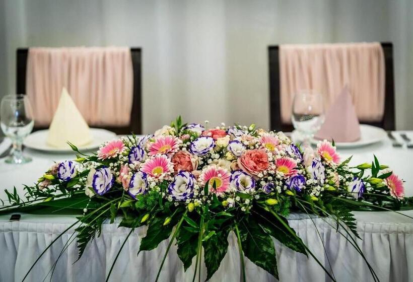 فندق Liza Aqua & Conference