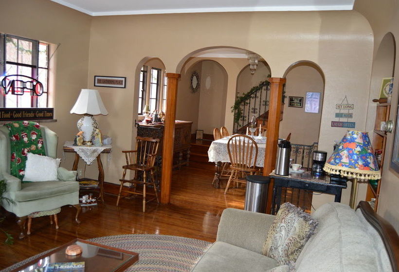 호텔 Maple Street Bed And Breakfast