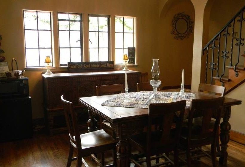 호텔 Maple Street Bed And Breakfast