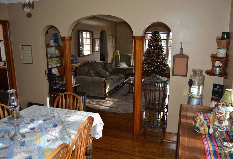 호텔 Maple Street Bed And Breakfast