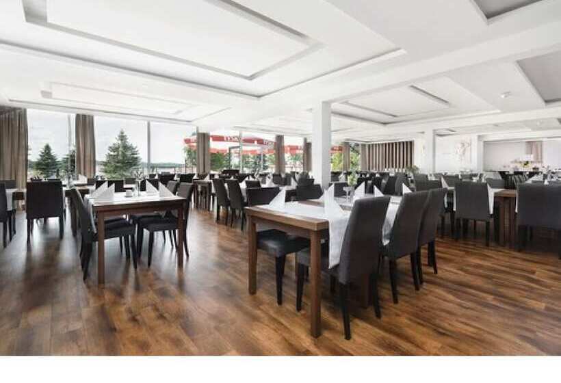 Mazurski Raj   Hotel, Marina & Spa