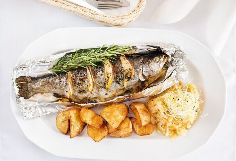 Mazurski Raj   Hotel, Marina & Spa