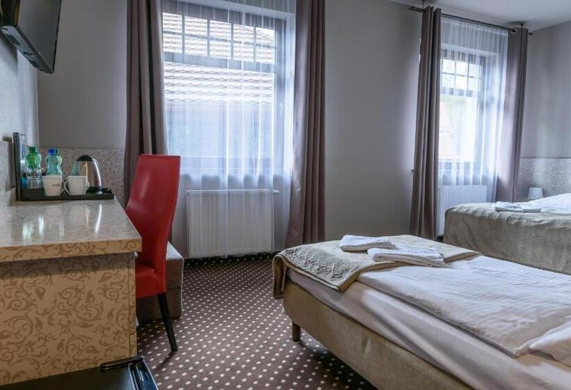 فندق Medical Wellness & Spa Werona