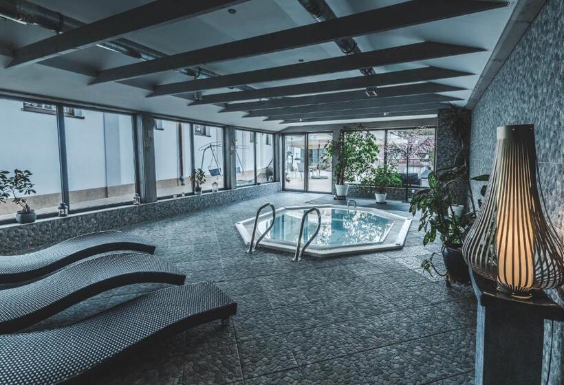 فندق Medical Wellness & Spa Werona