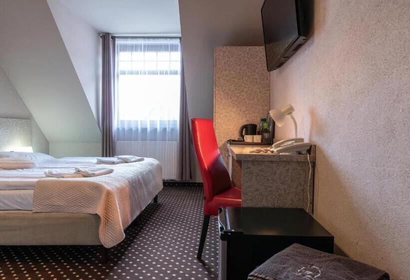 فندق Medical Wellness & Spa Werona