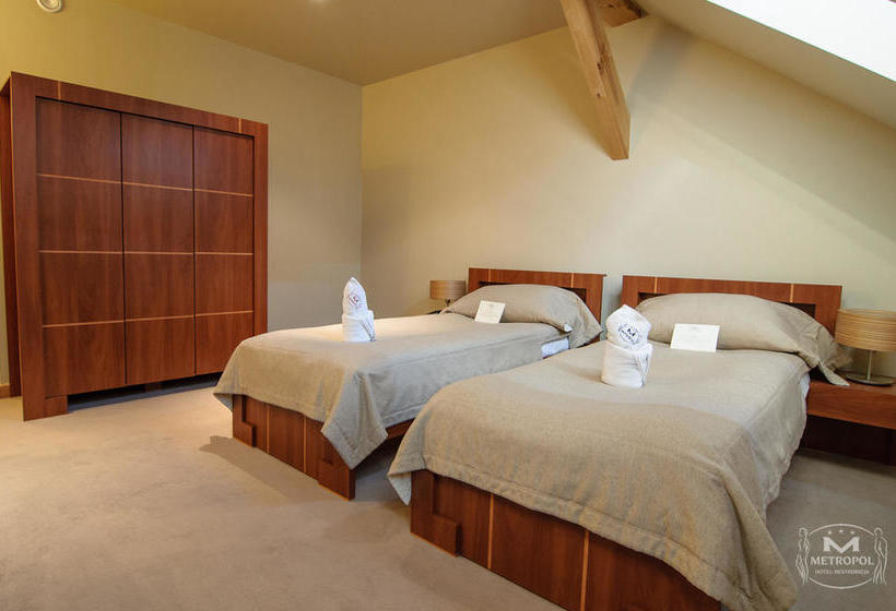 בית מלון כפרי Metropol