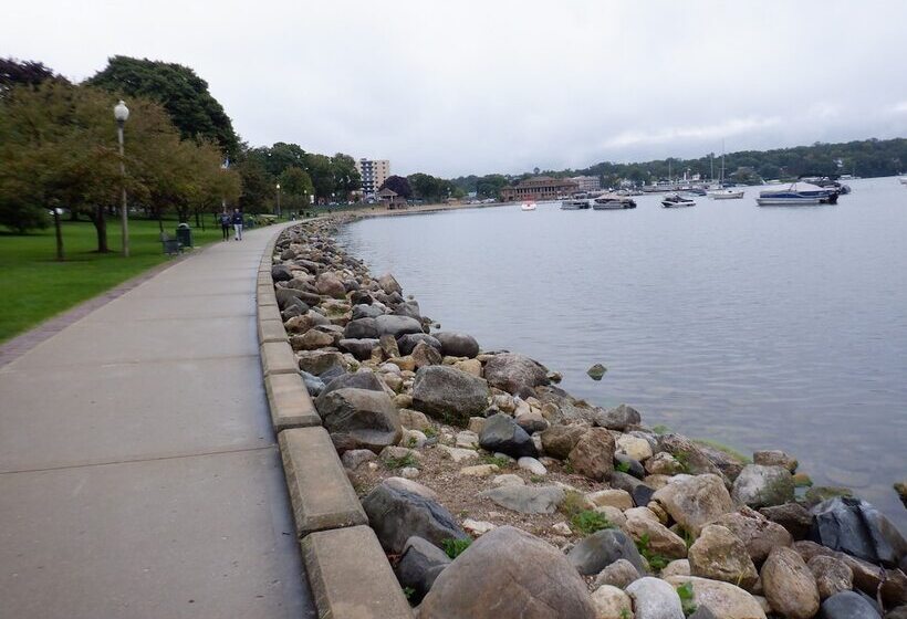 Отель Mill Creek