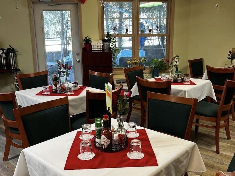 Отель Mill Creek