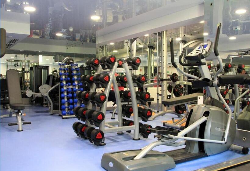 Отель Miodowy Młyn