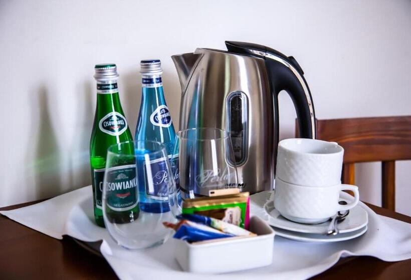 هتل Modlin Palace