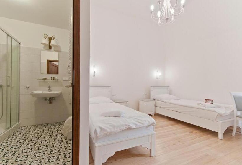 ホテル Moszna Zamek