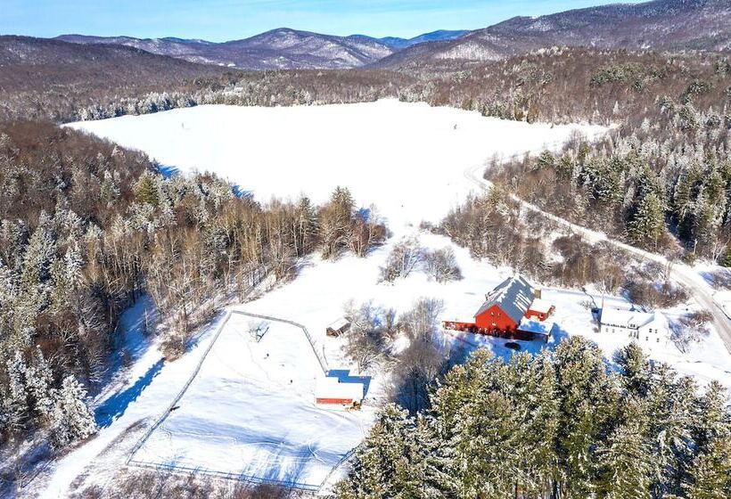 هتل Mountain Meadows Lodge