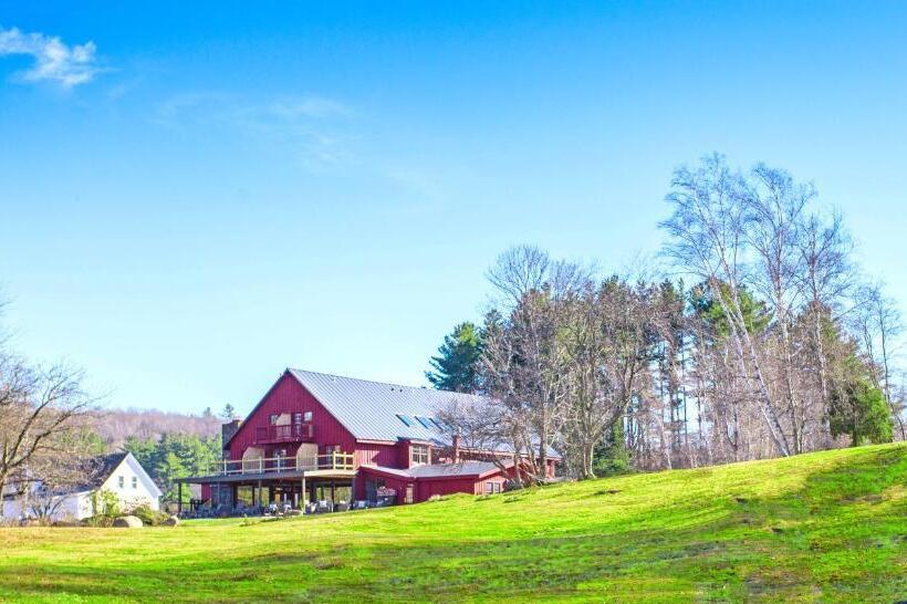 هتل Mountain Meadows Lodge